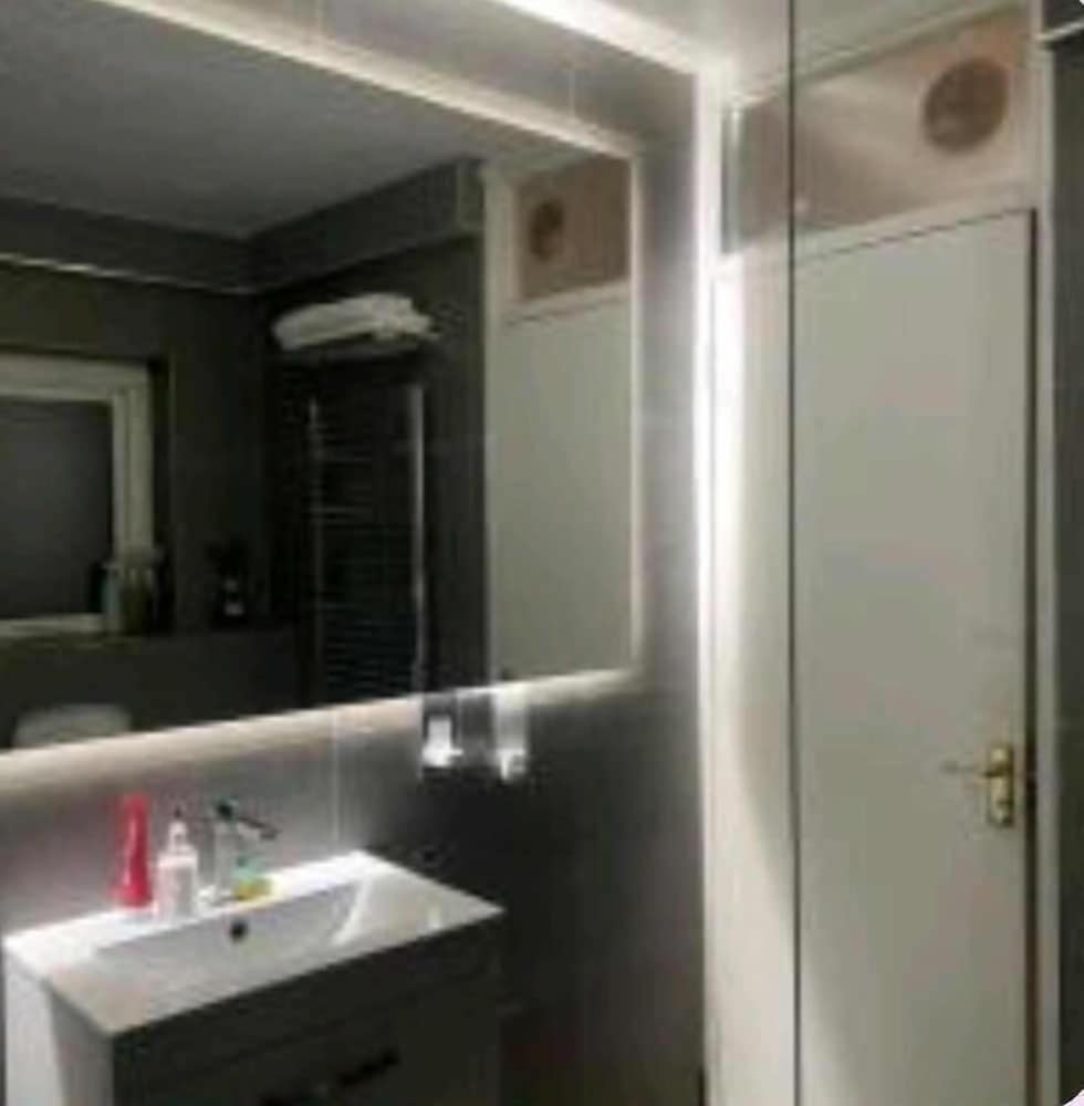 Spacious Deluxe Room with Garden F6