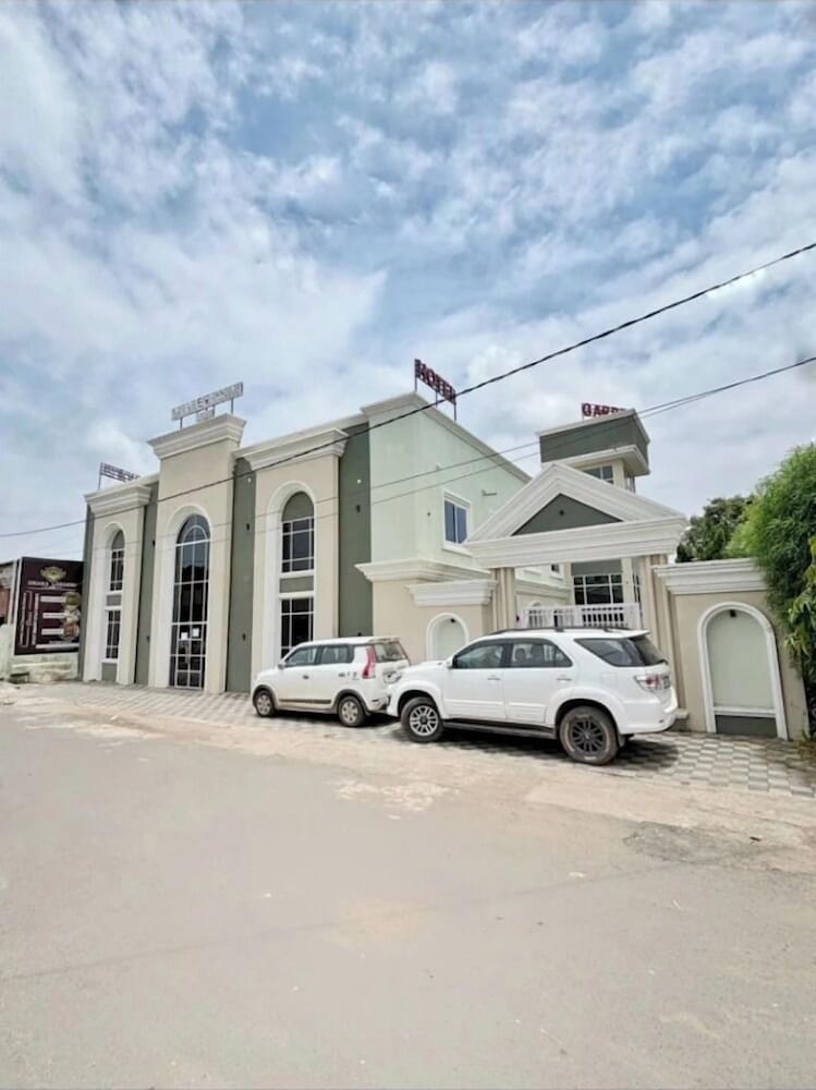 Hotel Dhana Lakshmi Bliss
