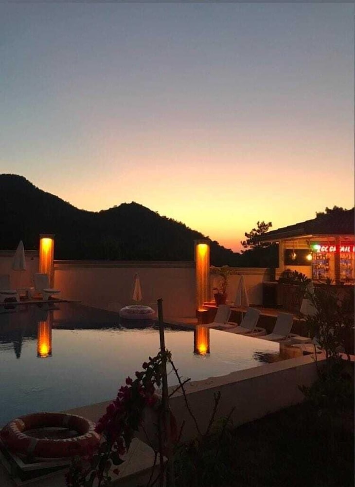 Monastery Suites Hotel - Image 27