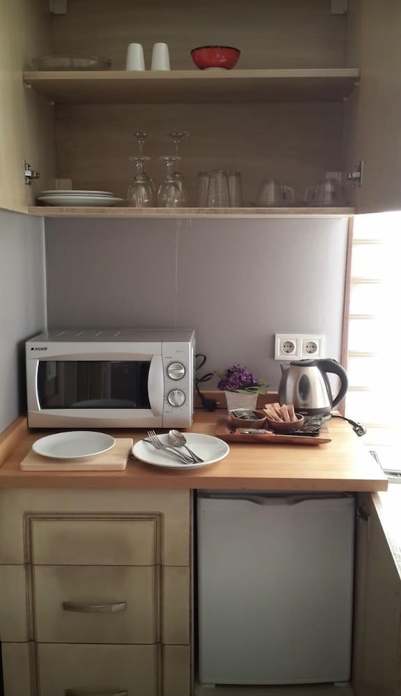 Galatolia Suites - Image 95