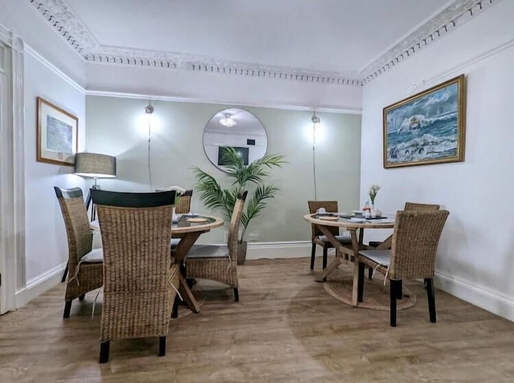 Helmsman Guesthouse