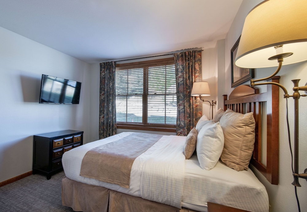 Winter Park CO Condos - Zephyr Mountain Lodge