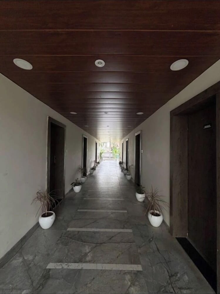 Hotel Dhana Lakshmi Bliss