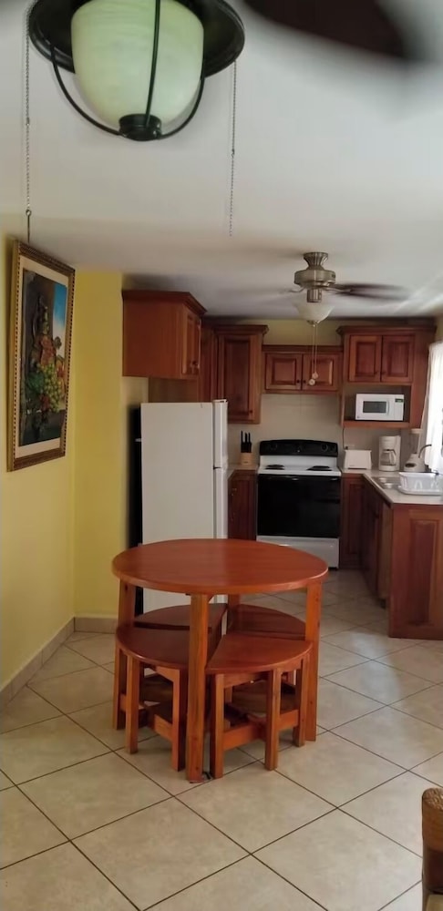 Paradise Suites & Residence