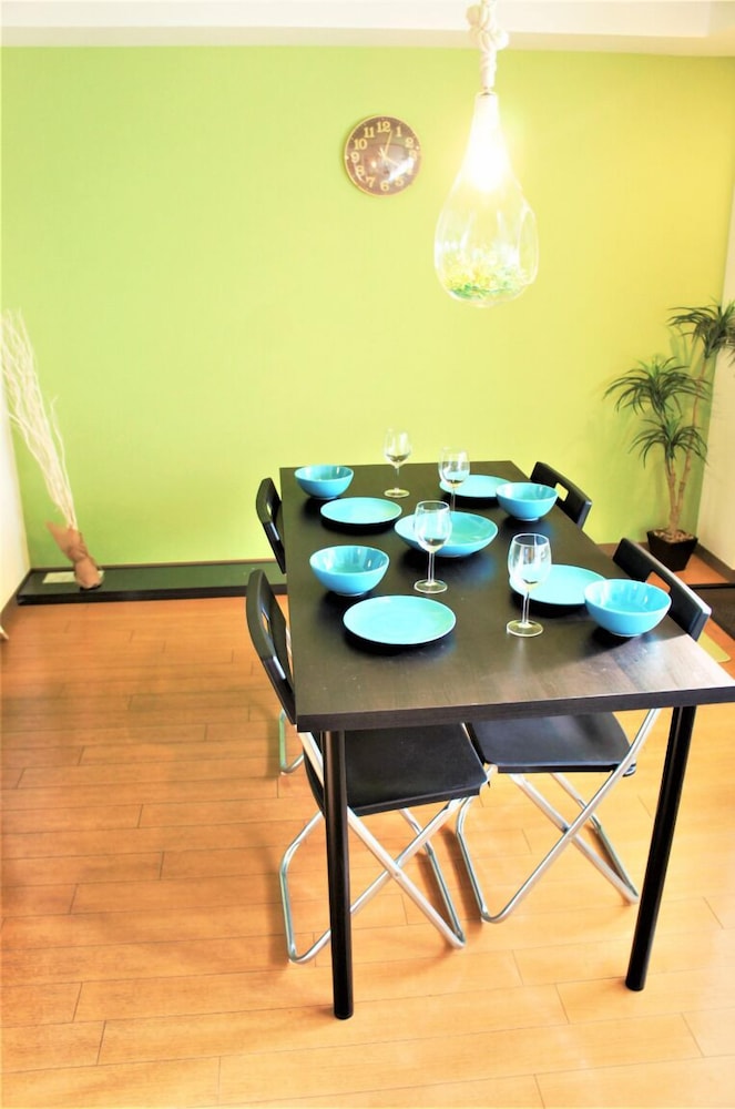 Spacious Apartment Sunshine City