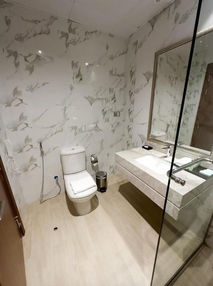 BANIYAS PLAZA HOTEL APARMENT