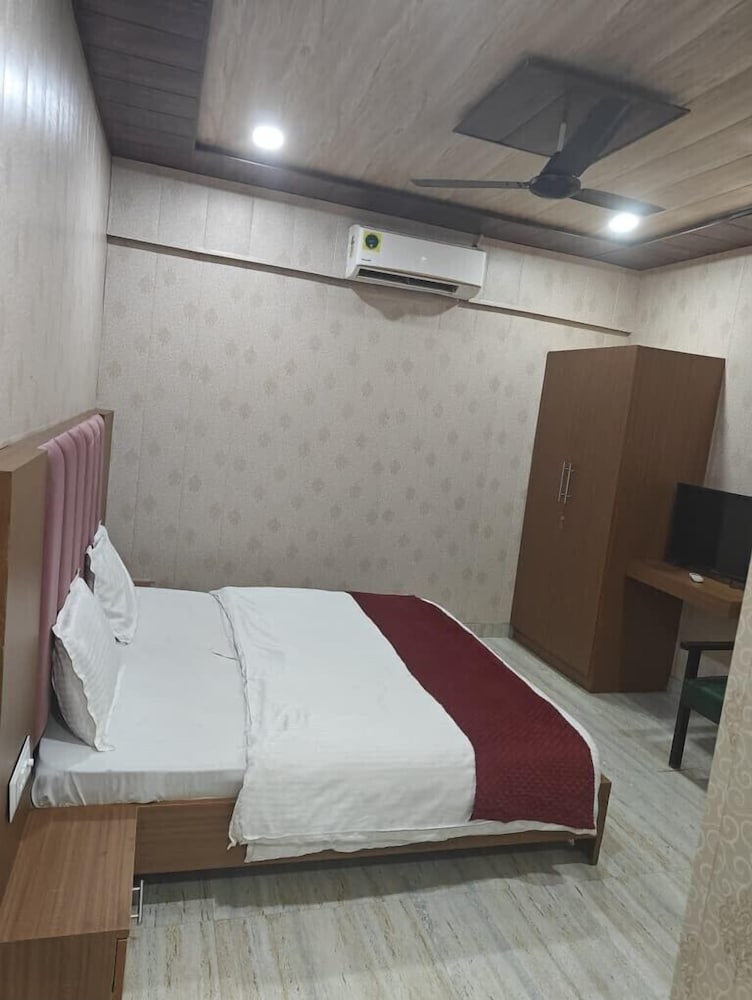 Hotel Konark INN