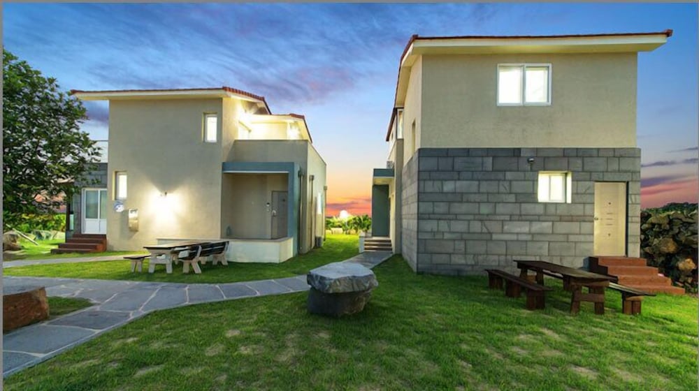 Vitamin Sea House