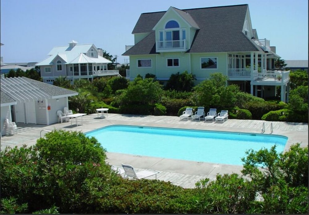 The Shell Collector by Topsail Realty