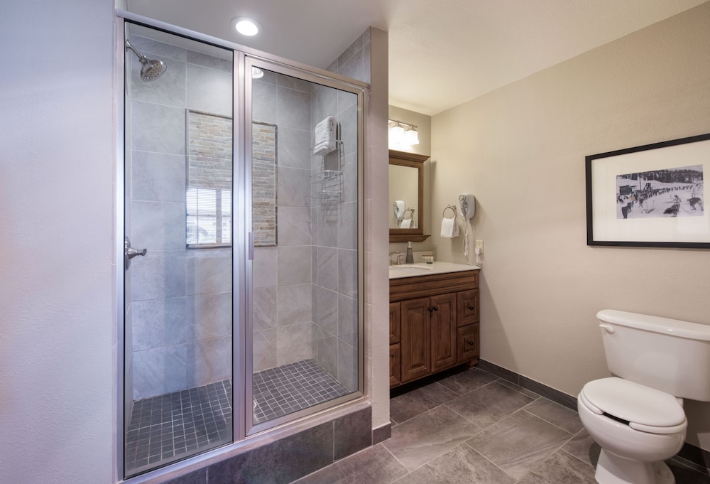 Winter Park CO Condos - Zephyr Mountain Lodge