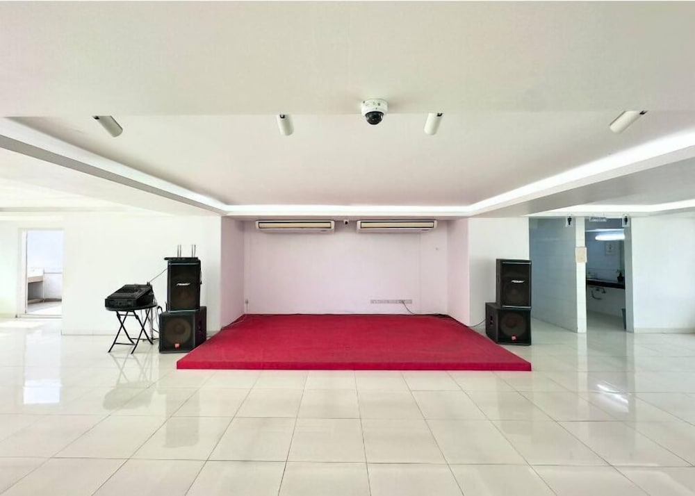 600sqft 2 Luxury Studio with Gym & Pool