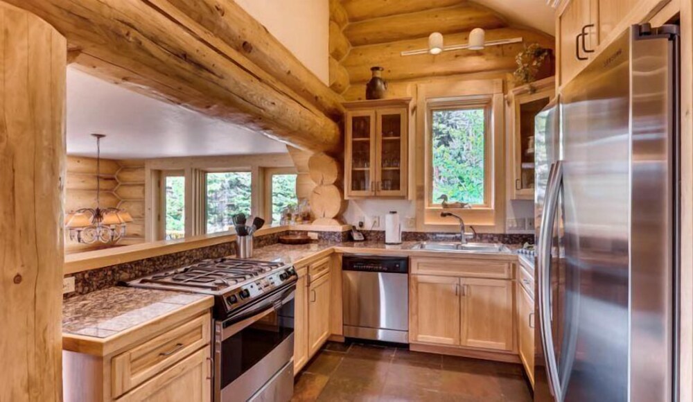 Breck_clifton_lodge