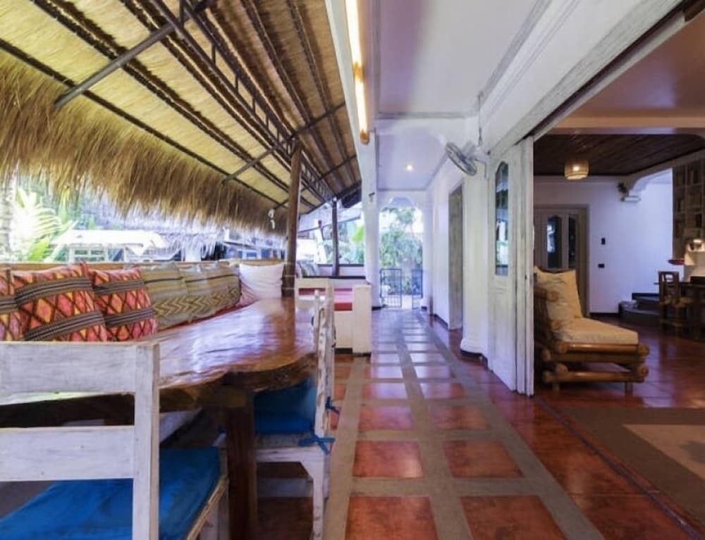 Lanterna Hotel Boracay