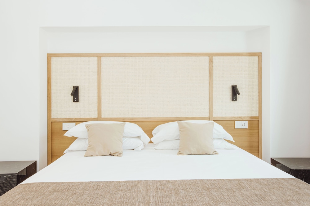 Elegant Suite With Balcony In Sorrento Center Near Oldtown