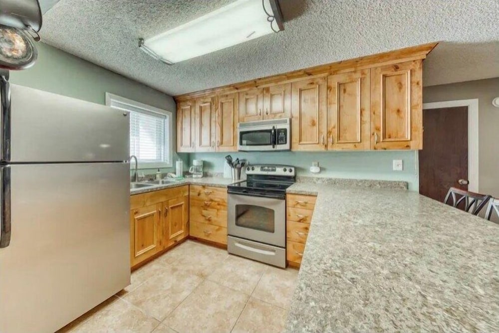 Spacious 2BR, 2BA for 6- Kristi