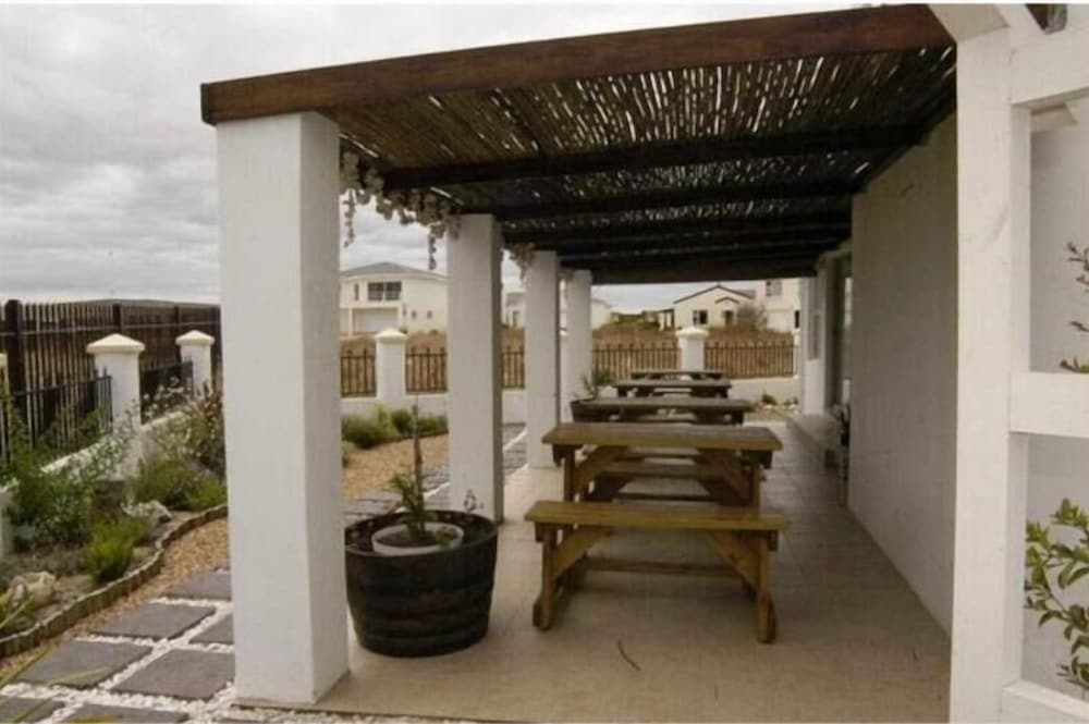 Makarios B&B