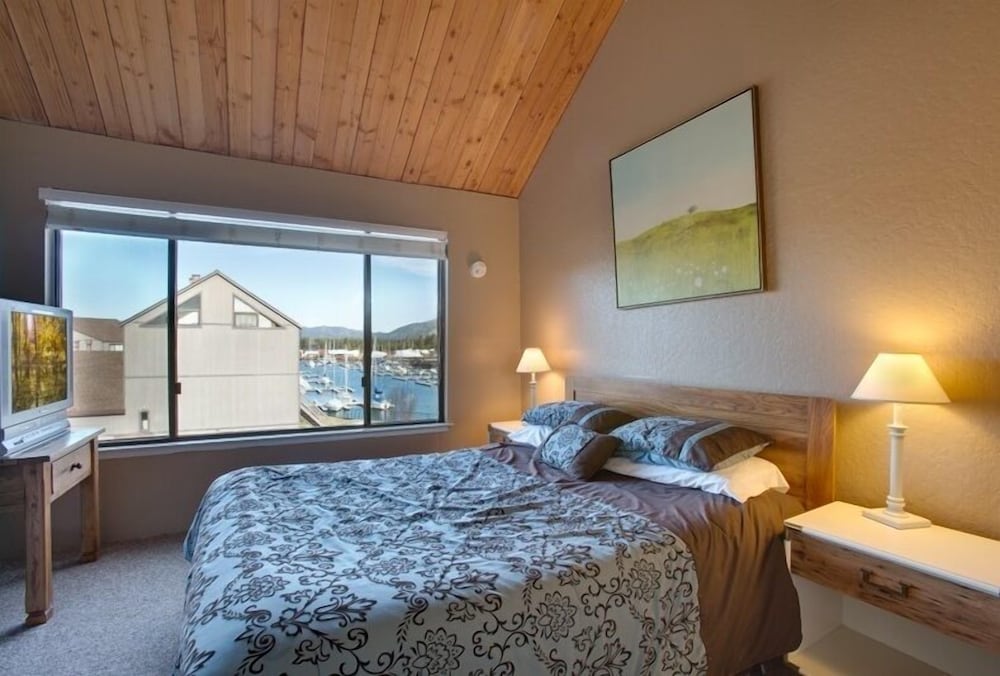 Lake Tahoe Vacations - 555 Tahoe Keys 6 - Property Image 3