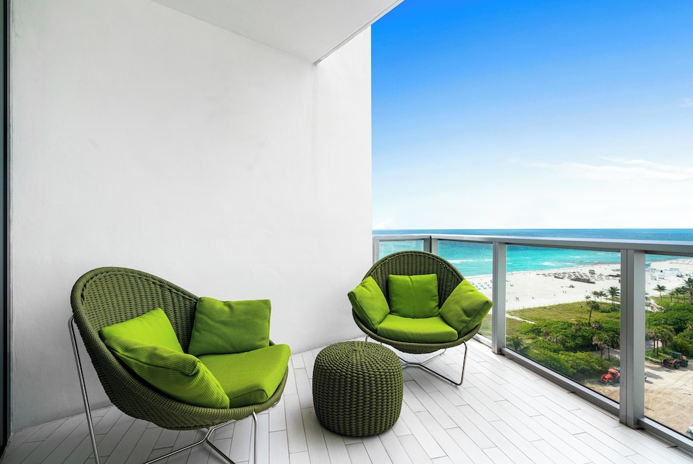 Luxury Vacation Rentals in South Beach by LRMB