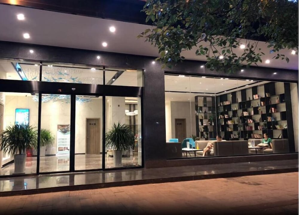 Sanyuan Hotel Wuling Square Store
