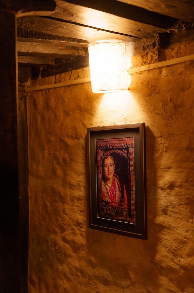 Hira Guest House