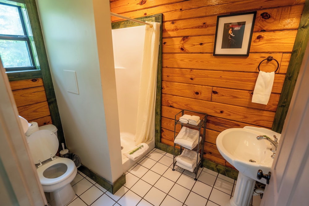 Fishtale Lodge