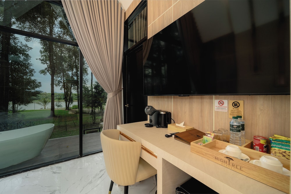 High Tree Resort Co.,Ltd.