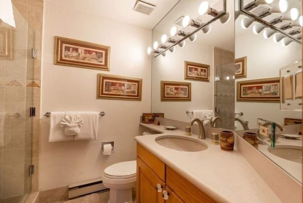 Beaver Creek Resort CO - Townsend Place & Strawberry Park Condos
