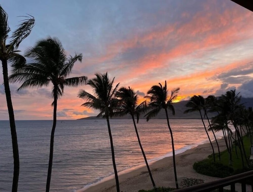 Kihei Beach #504 1 Bedroom Condo by RedAwning view 5