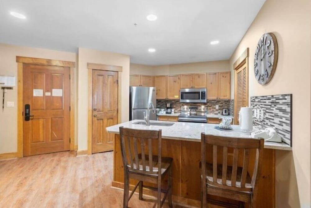 2 Bedroom Condo at The Springs in River Run Village view 5