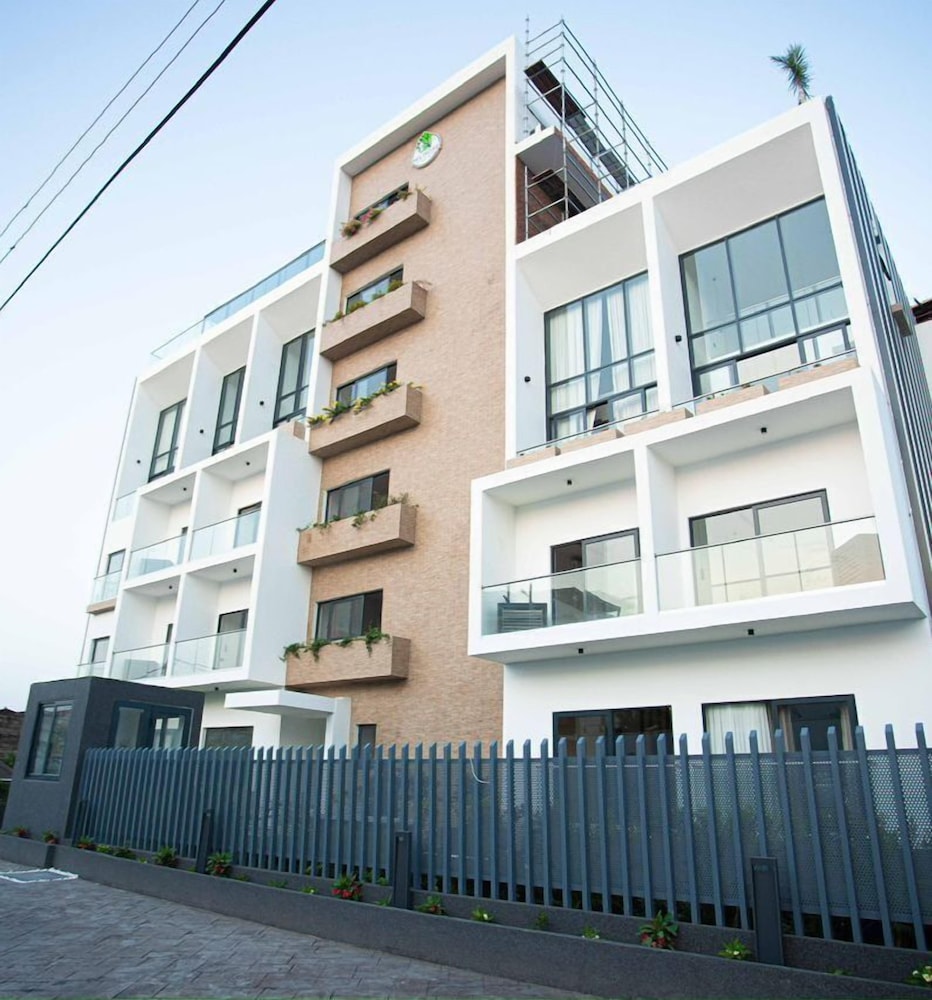 Belrose Place