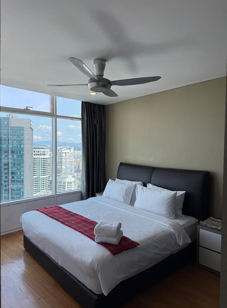 Vortex klcc apartment by comfort
