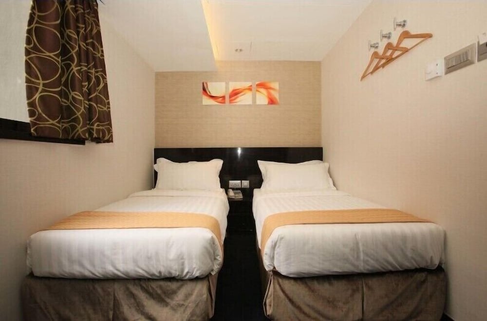 Noble Park Hotel