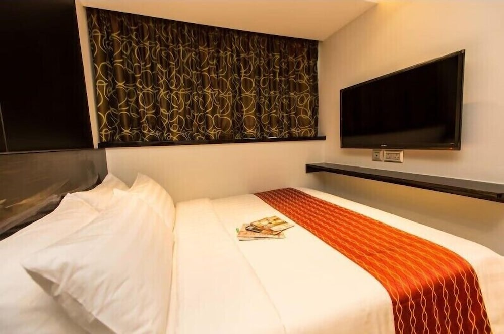 Noble Park Hotel