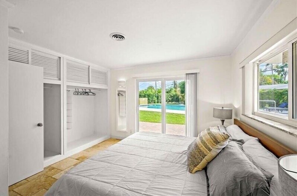 332 Wilton Manors in Wilton Manors
