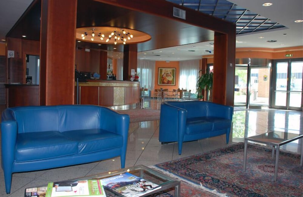 Point Hotel Conselve photo 5