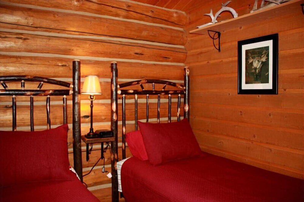 Cody Vacations - Rand Creek Ranch - Property Image 3