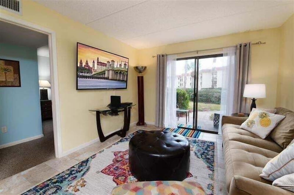 Mystic Sands I Steps To Beach I Free Activities 2 Bedroom Condo