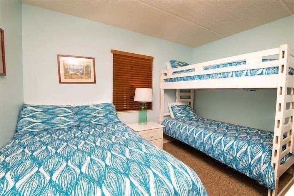 Mystic Sands I Steps To Beach I Free Activities 2 Bedroom Condo