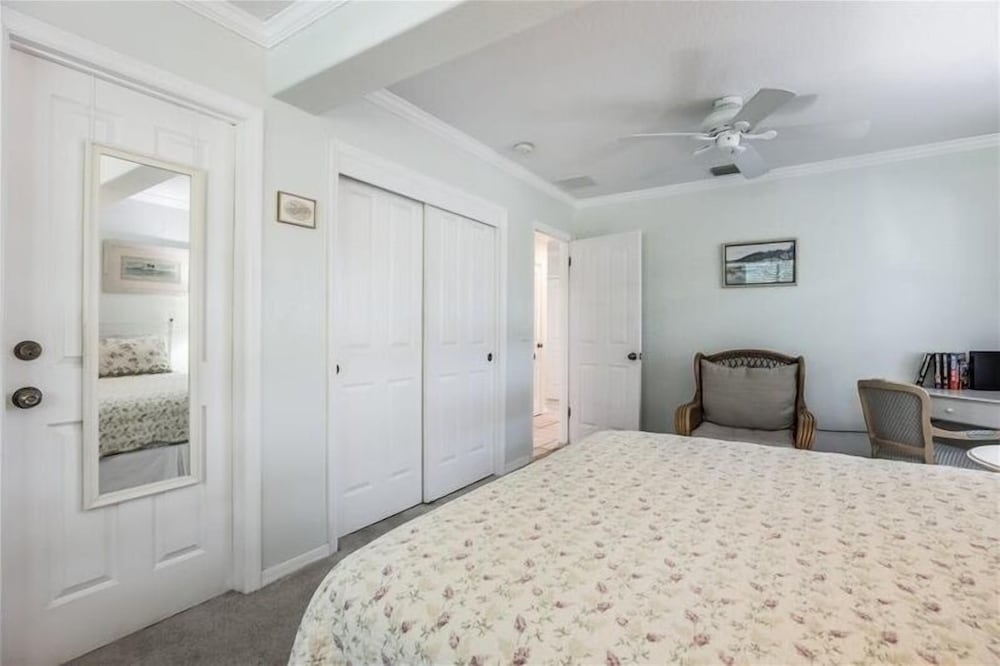 Sand N Suds 3 Bedroom Home by RedAwning view 4