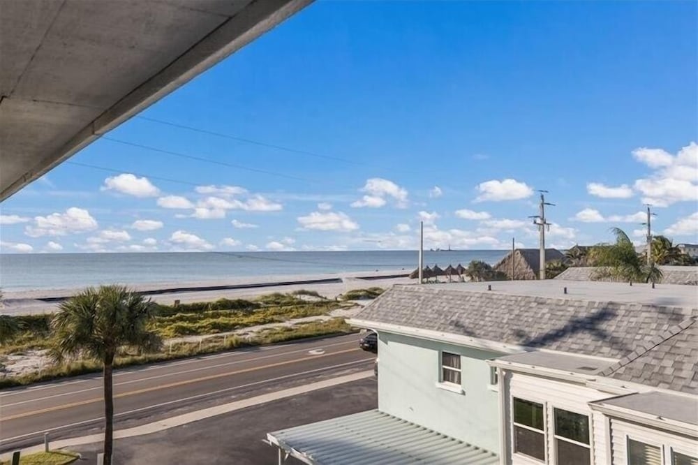 Gulf Watch 204 2 Bedroom Condo by RedAwning