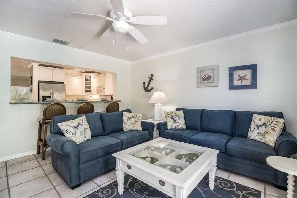Sand N Suds 3 Bedroom Home by RedAwning view 2