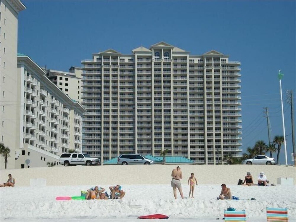 Ariel Dunes I 3 Bedroom Apartment by BnD