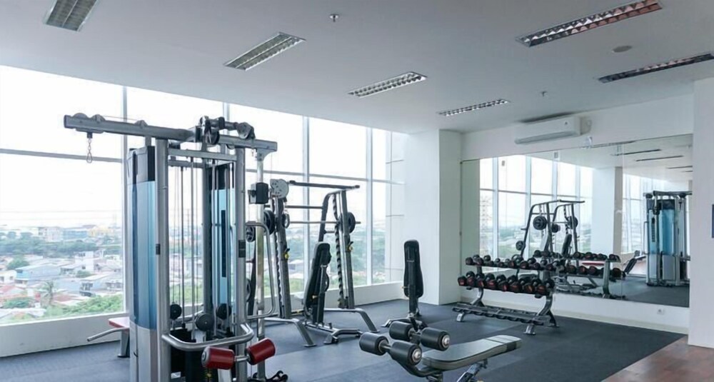 Simply Look 1Br At Vittoria Residence Apartment