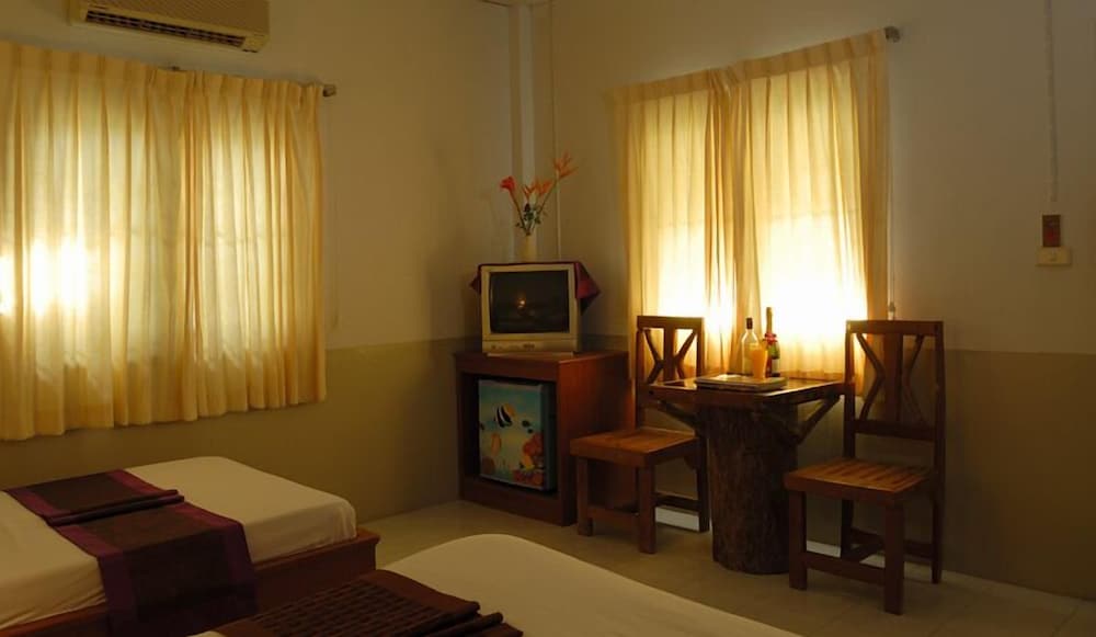 Thong Takian Resort