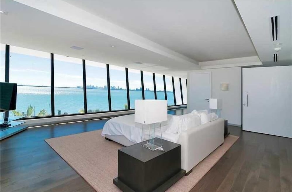 Villa Tesoro view 2