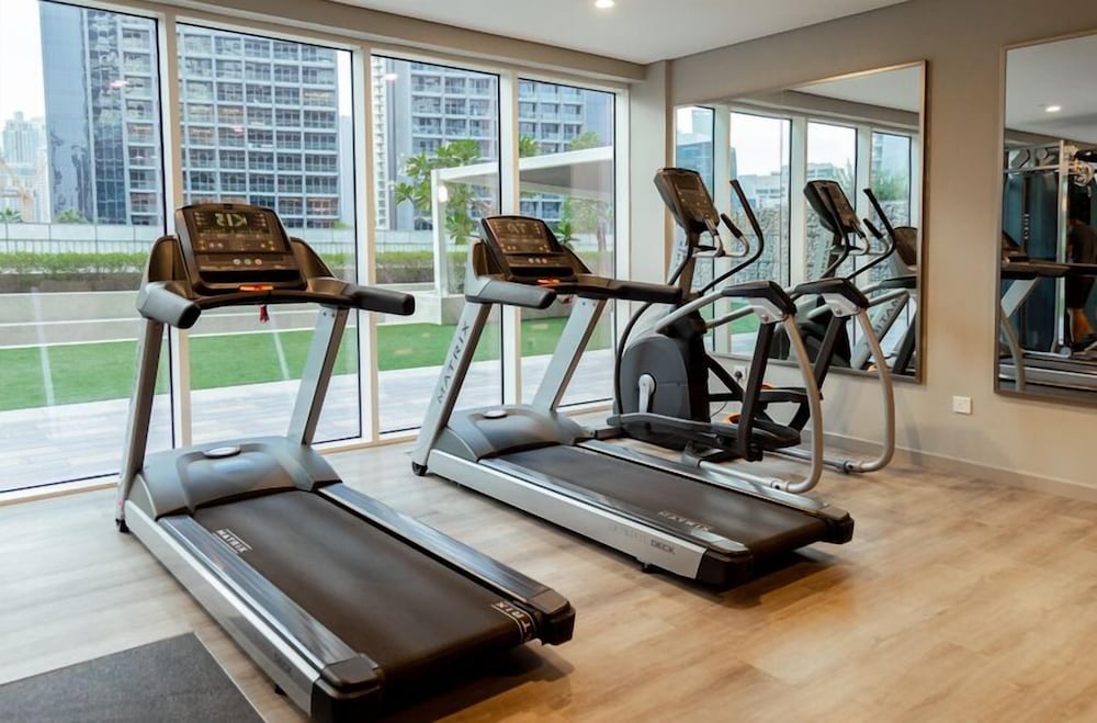 Keyrock Living - 1BR Lake View at Reva