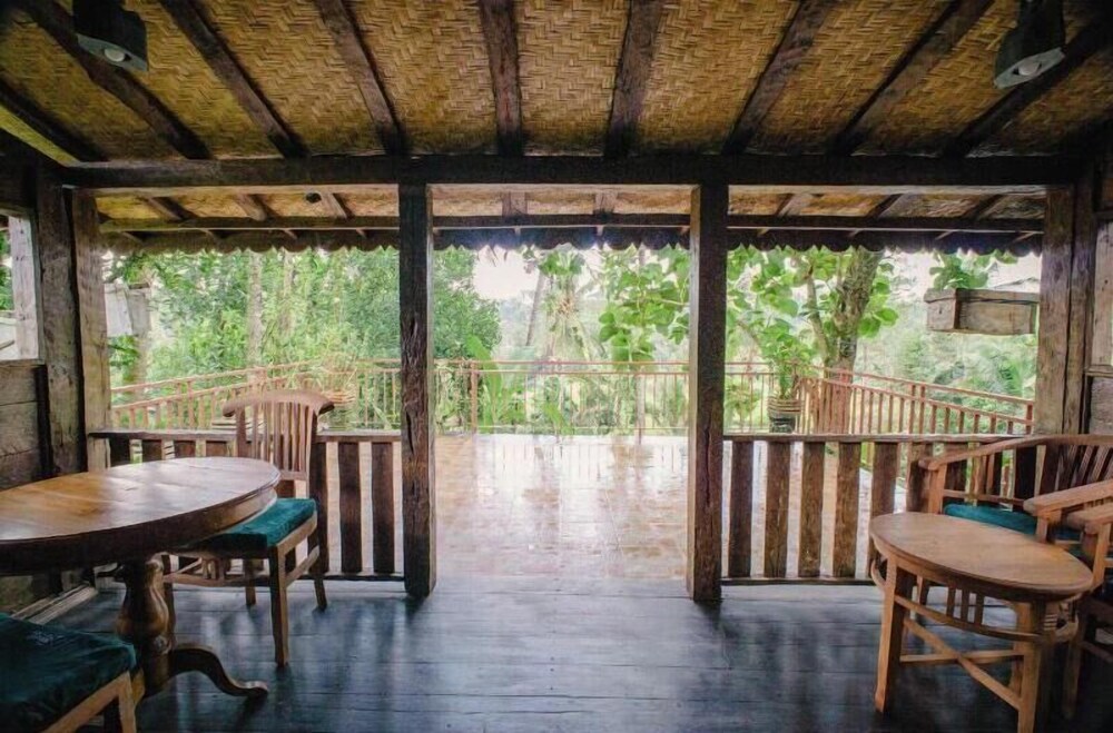 Anggrek Sari Villa