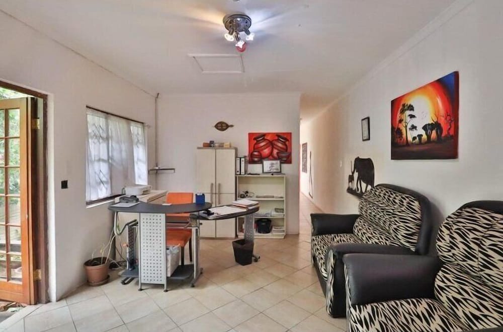 Asante Sana Guesthouse view 2