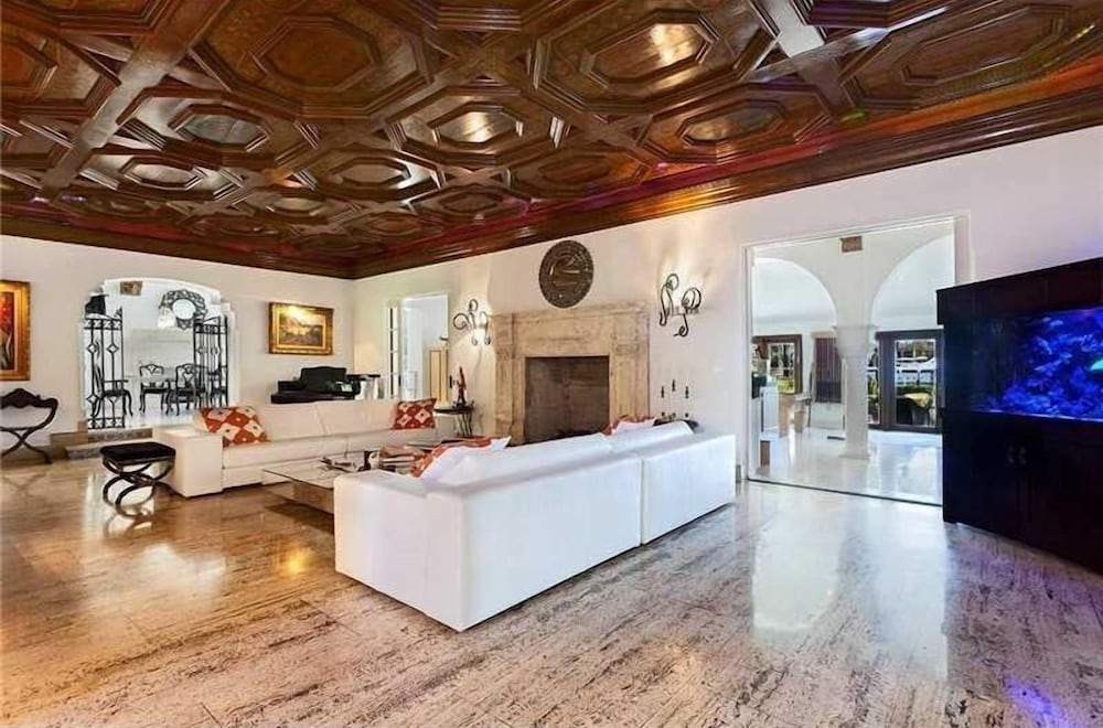 6 Bedroom Homes in Miami Beach by TMG - Image 2