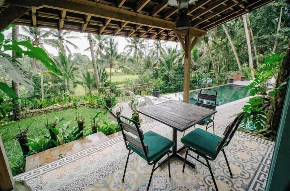 Anggrek Sari Villa